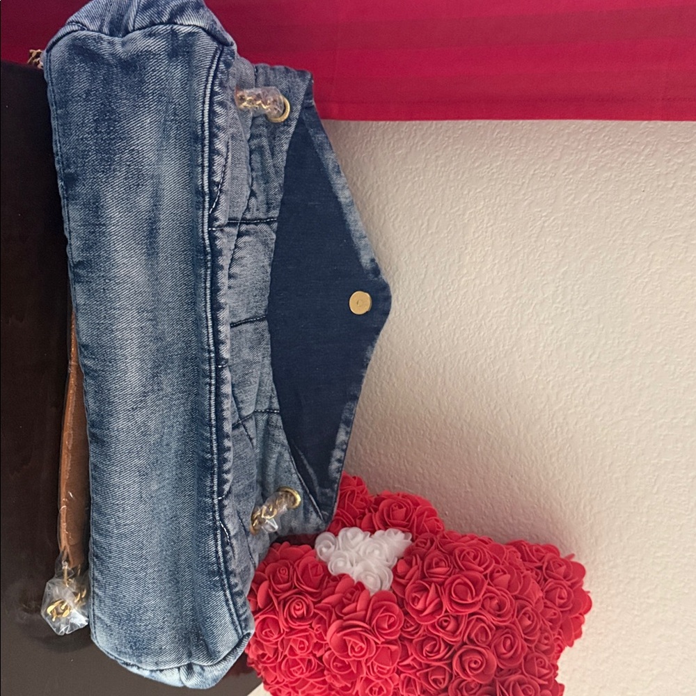 Denim Quilted Chain Crossbody Bag Gold Hardware Trendy Chic - Picture 4 of 9